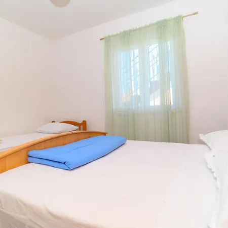 Apartments Vice Trogir Exterior photo
