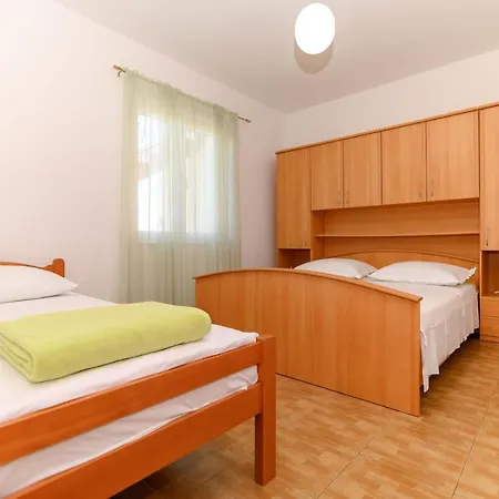 Apartments Vice Trogir Exterior photo
